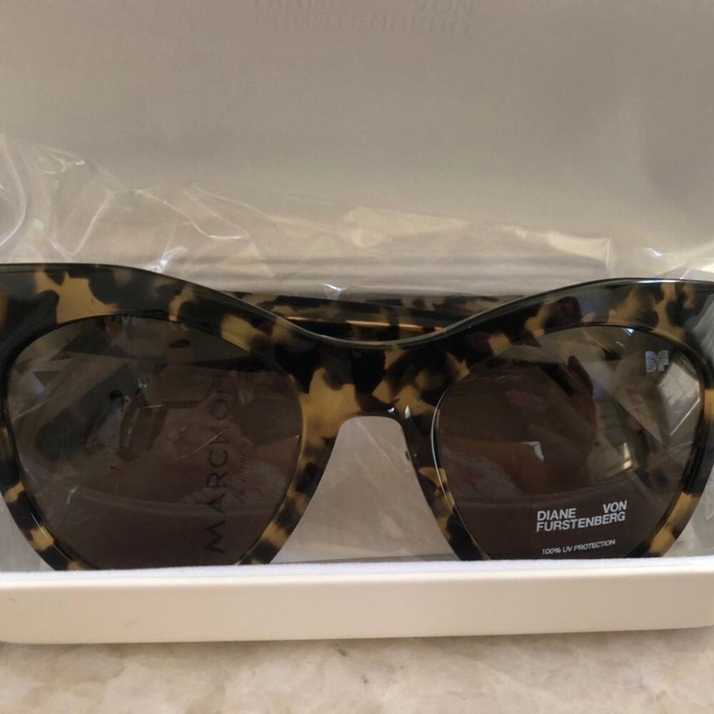 diane von furstenberg tortoise sunglasses NEW! Cat eye